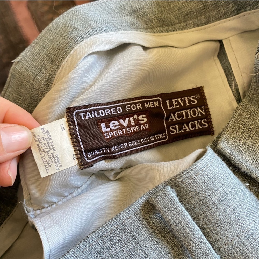 Vintage Pantsuit LEVIS Action Suit Gray Polyester Blazer Slacks Retro Mens 42R - Picture 10 of 10